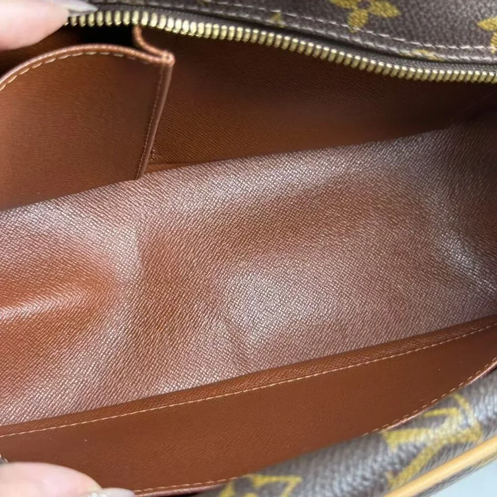 Louis Vuitton Cite Shoulder Bag Monogram Canvas - Picture 9 of 9